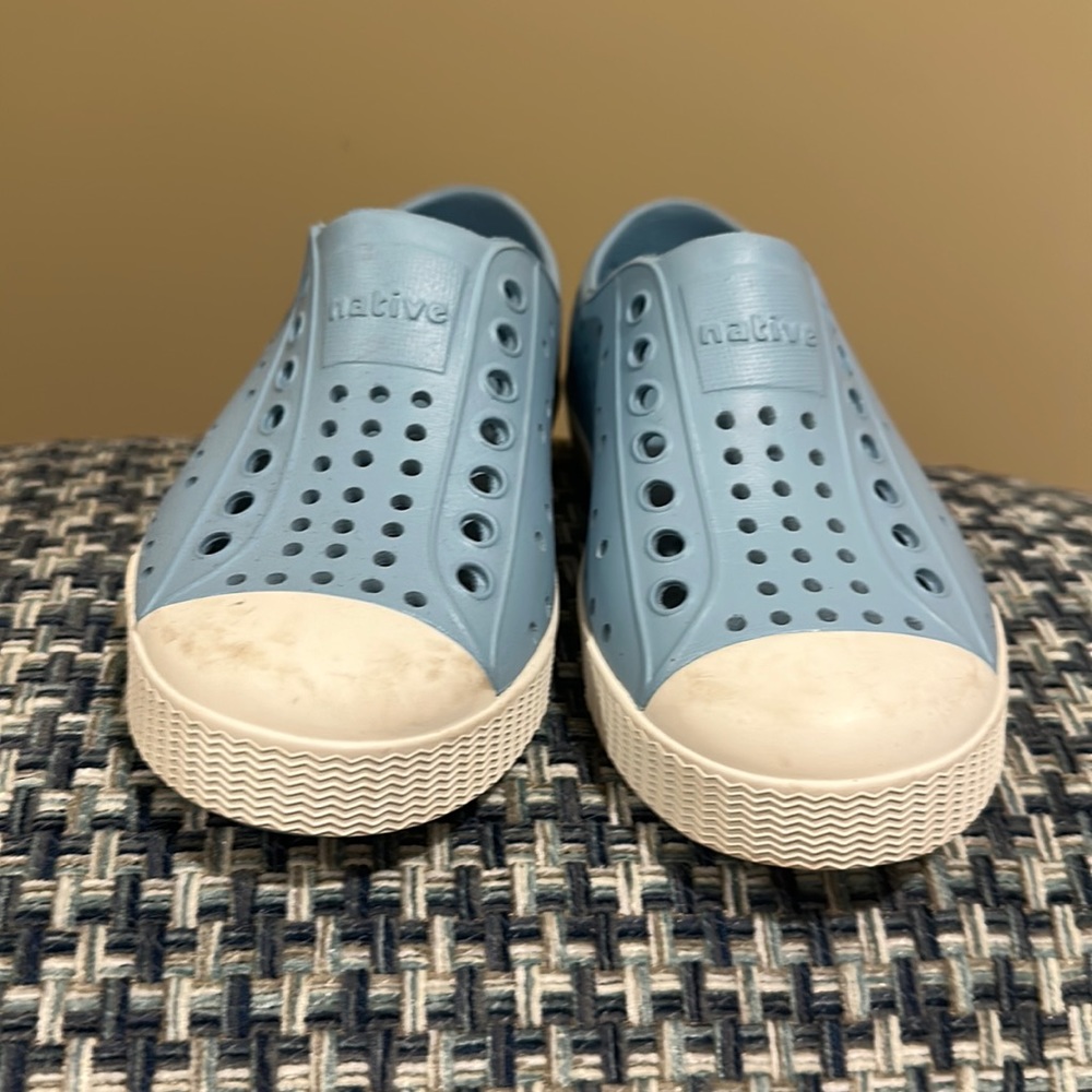Native kids slip on shoes; light blue; Size 9